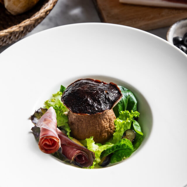 Porcino con ripieno di coniglio e Speck Alto Adige IGP