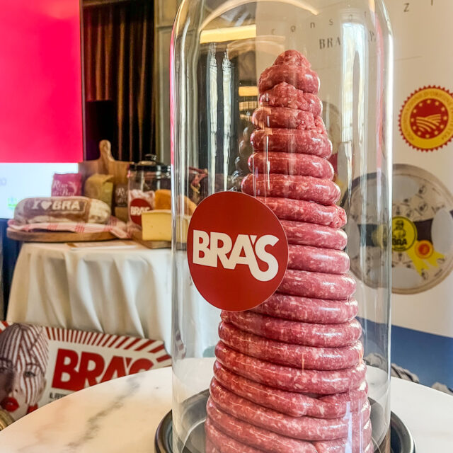Bra's